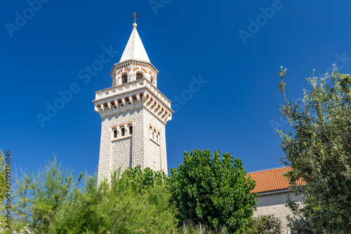 Fotografía Historic Bell Tower of the Old Parish Church in Kastel Sucurac, Dalmatia, Croati
