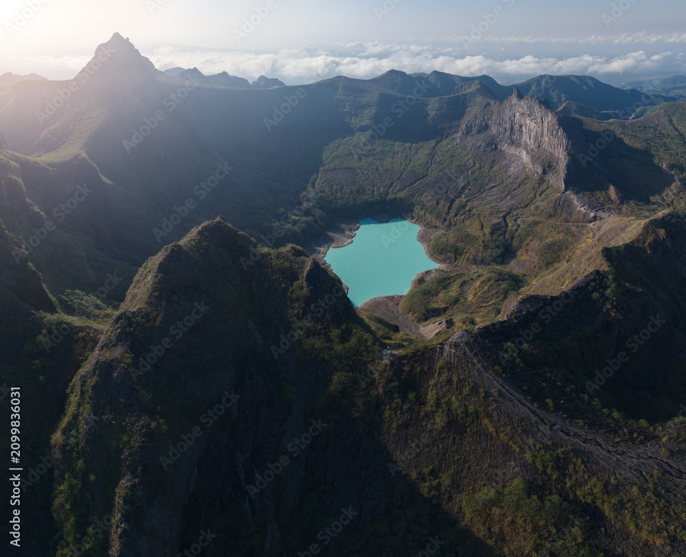 Obraz premium Crater lake in Kelud mountain