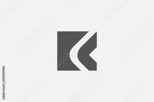 letter r road bold logo