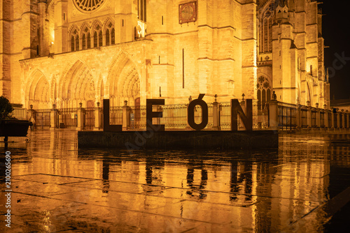 Dramatic night view of Leon Cathedral