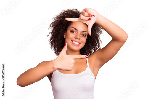 Fotografía Portrait of attractive brunette confident, successful stylish girl showing verti
