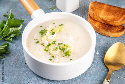 Schilderij op canvas Homemade tasty Leek Cream Soup