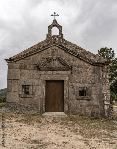 Chapelle rustique  à Aldeia da Serra à Seia, Beira Alta, Portugal