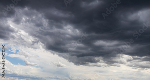 Konstfotografi Dramatic cloudscape panorama
