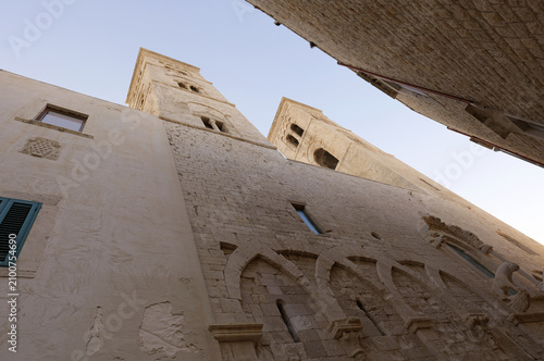 Foto Molfetta duomo di san corrado romanesque architecture apulia