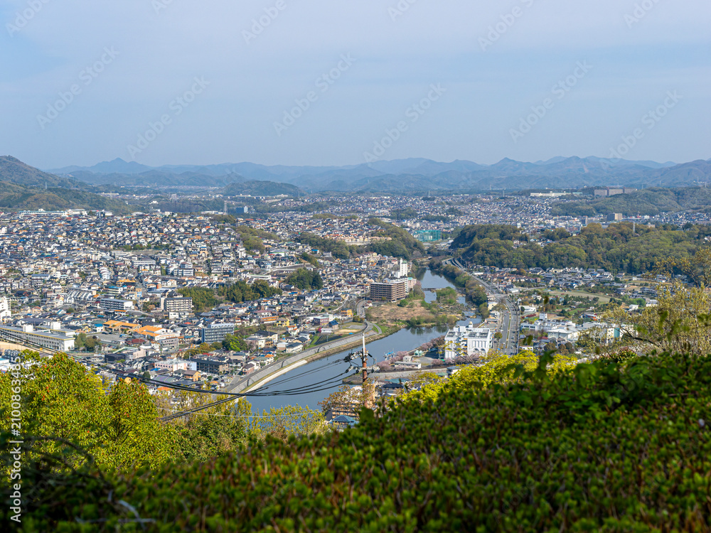 Fototapeta premium 五月山の五月台から見る街の風景