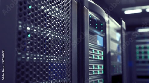 Liquid cooled servers for ai training, highdensity GPU rows, immersionready layout, thermal optimization and telemetry for nextgen model development.