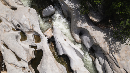 Fotografi Vale da lua river rock formations erosion natural landscape