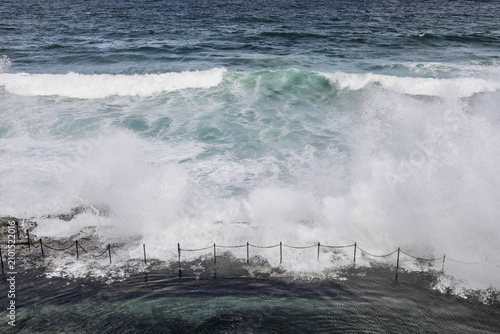 Konstfotografi Bogey Hole Newcastle, New South Wales, Australia - Historical Ocean Pool - Black