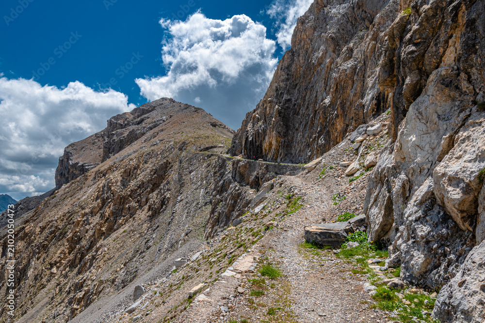 Fototapeta premium Rocca la Meja, iconica montagna della Valle Maira, vista dal passo della Gardetta
