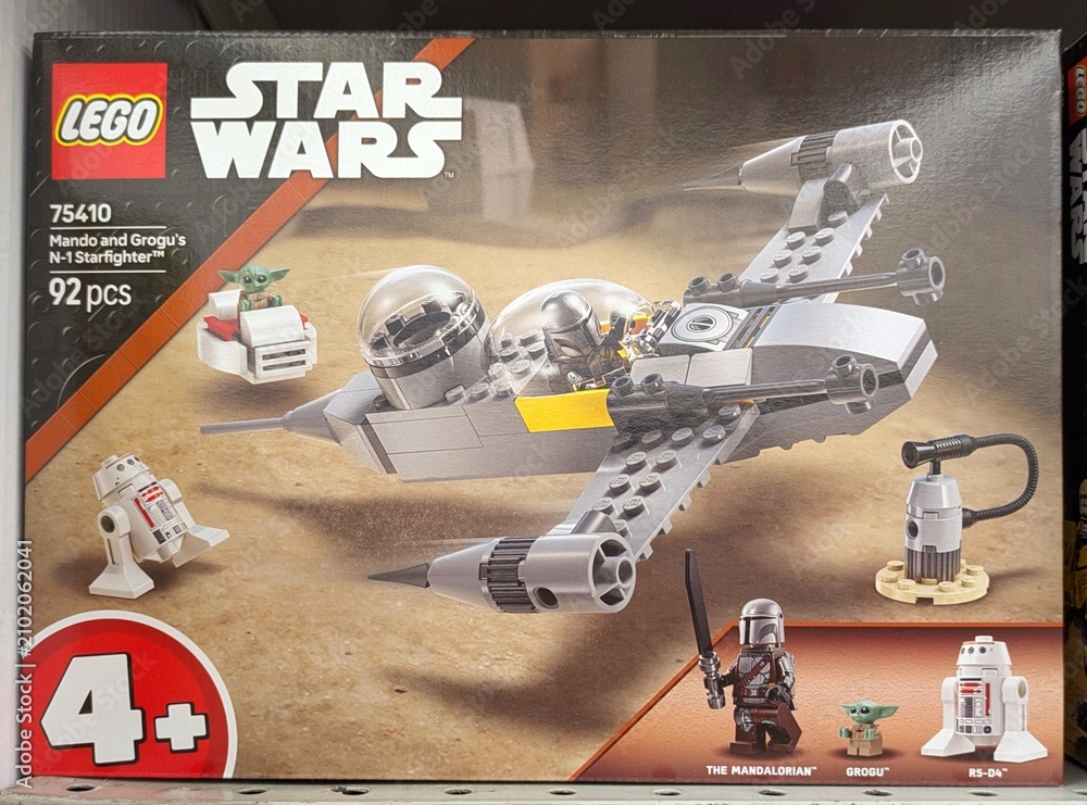 Fototapeta premium Caja de construcción Lego de Star Wars, Mando and Grogu's N-1 Starfighter, en una tienda Carrefour, Madrid, España, 16 de mayo de 2026