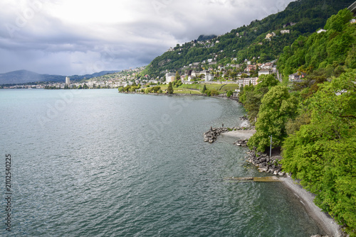 Rives de Montreux du Lac Léman, vues depuis le Château de Chillon