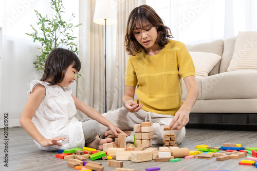 Konstfotografi Mother, daughter, family support, education, homeschool parent and happy child p