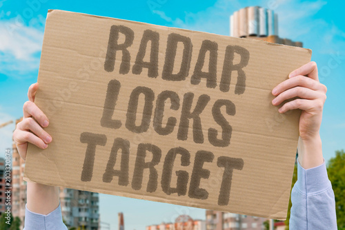 Konstfotografi "Radar Locks Target" Tracking system acquires the objective