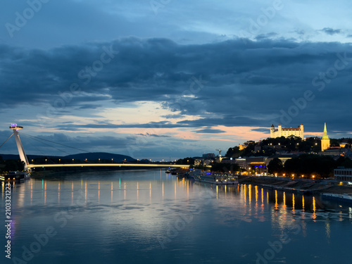 Photography View of the city skyline during dusk