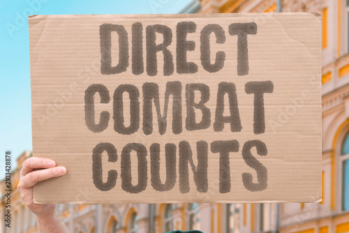 Quadro su tela "Direct Combat Counts" Hand-to-hand engagement still matters