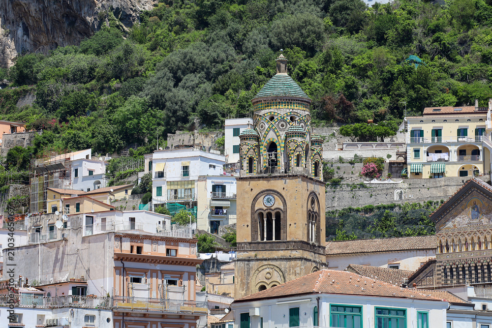 Obraz premium Amalfi Cathedral Bell Tower (Duomo di Amalfi) and Coastal Town in Italy.