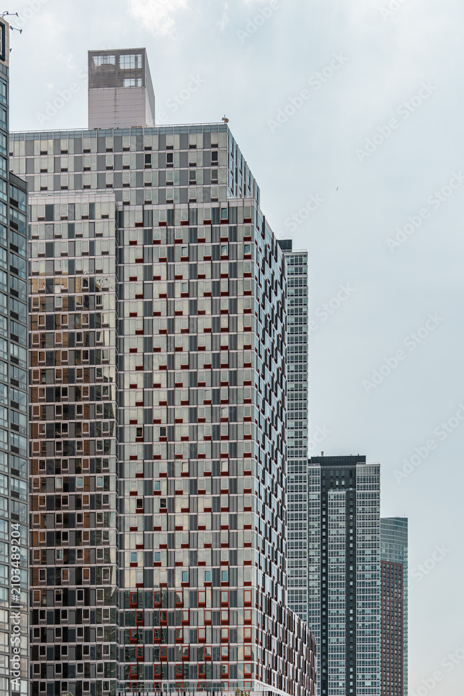 Obraz premium Modern New Construction in Brooklyn and Queens Borough along the East River in New York CIty