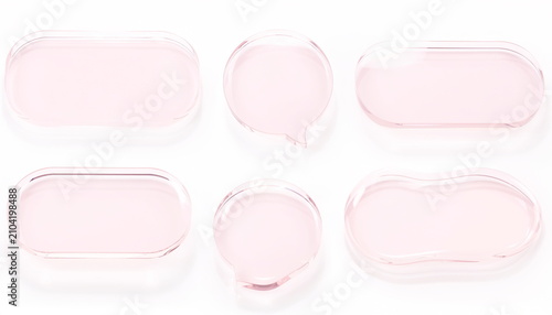 Set of pastel pink translucent glass plates and talk bubbles on white background 優しいパステルピンクの半透明なガラスプレートとトークバブルの白背景イラスト素材
