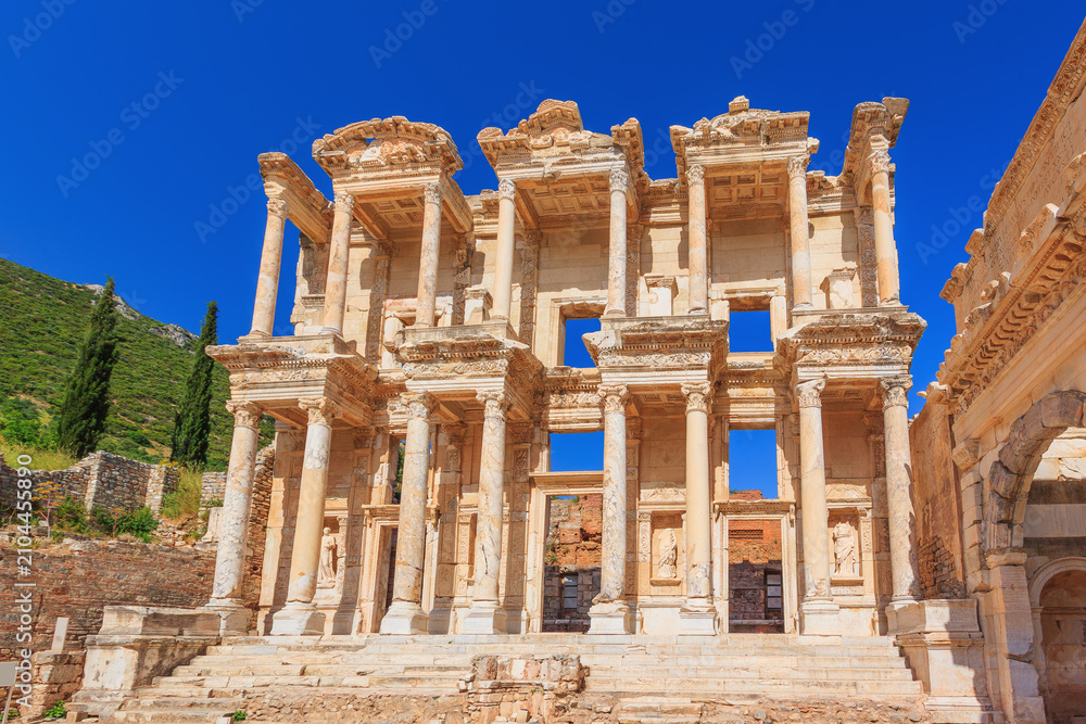 Fototapeta premium Ephesus city. Facade of Celsus Library at the ancient Greek city. İzmir Province, Turkey.