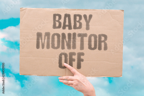 Fotografía "Baby Monitor Off" Parents disable the device for quiet
