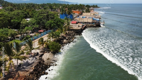 Bild auf Leinwand Mal Paso aticama, san blas nayarit, sábado 18 de julio.