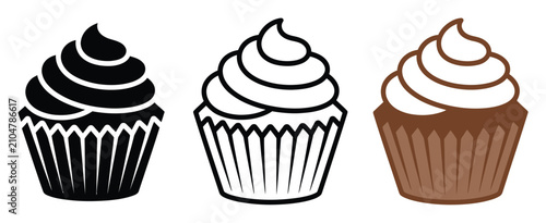 Fotografie Conjunto de tres cupcakes diferentes en estilos negro contorneado y marrón