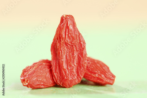 Cuadro en lienzo Dried Red Goji Berries Wolfberry from Ningxia for Healthy Diet Tea Still Life