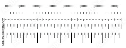 Foto Ruler Markings: A close-up view of precise measurement lines and increments on various rulers, illustrating scale and accuracy