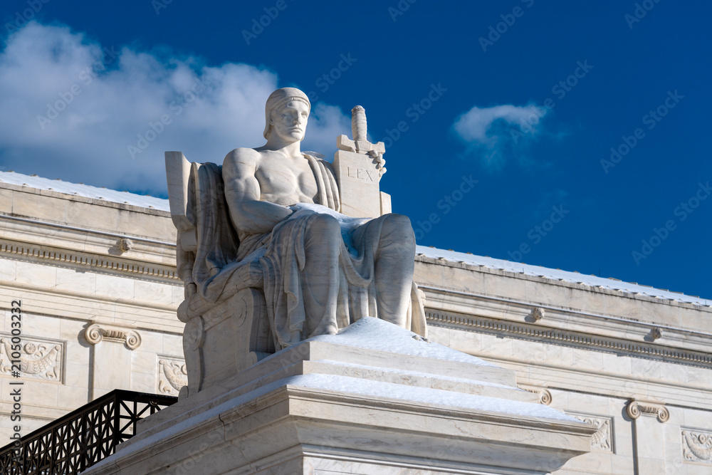 Obraz premium Supreme Court landmark of federal law. US law system in United States. USA judicial authority institution. American democracy justice.