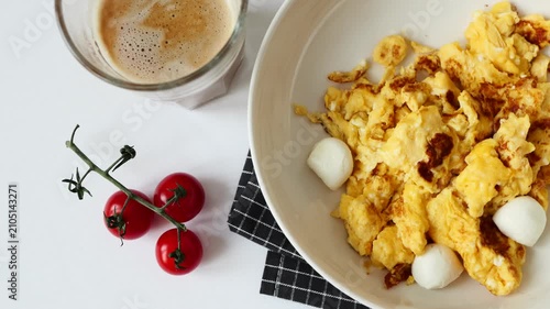 breakfast cereal with milk and fruits