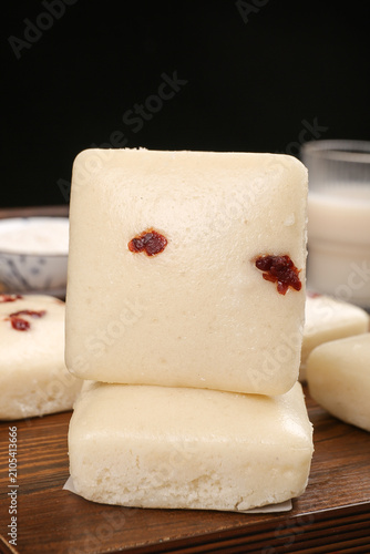 Obraz na płótnie Handmade White Sugar Cubes with Red Date Pieces Traditional Sweet Confection