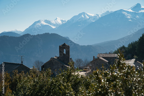 Foto The village of Tella, located in the province of Huesca in the Aragonese Pyrenees