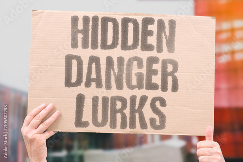 Konstfotografi "Hidden Danger Lurks" Threats are often hardest to spot early