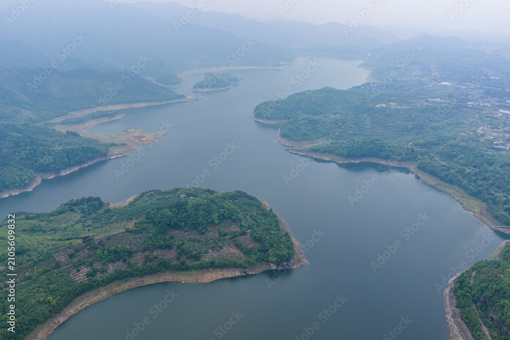 Obraz premium Aerial View of Wozhou Lake Scenic Area in Xinchang, Zhejiang, China