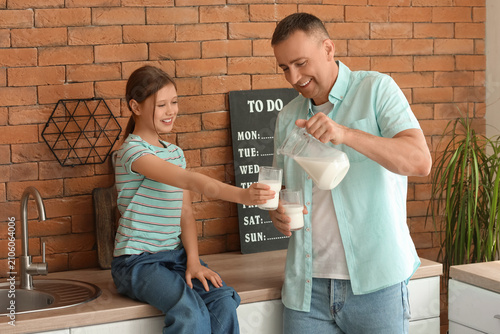 Little girl and her father ...