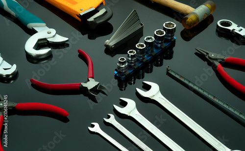 Принти на полотні Set of mechanic tools on dark background
