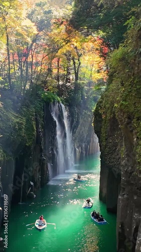 秋の高千穂峡と真名井の滝