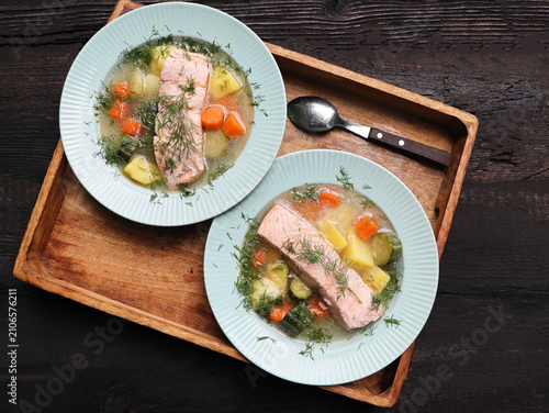 Cuadro en lienzo Fish soup with pieces of salmon and  with vegetables