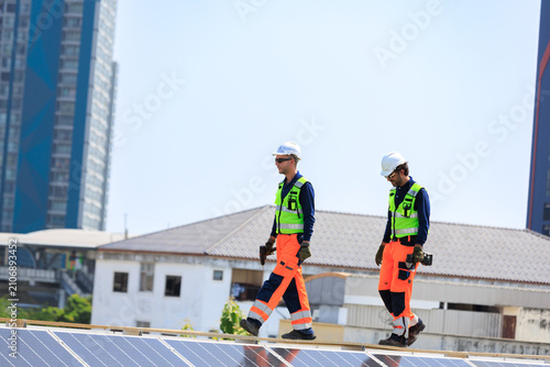 Fotografi solar roofphotovoltaic electricity renewable rooftop sustainable generator helmet