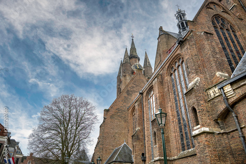 Canvastavla The Oude Kerk, also known as Oude Jan or Scheve Jan, is a Gothic Protestant church located in the old town of Delft, Netherlands
