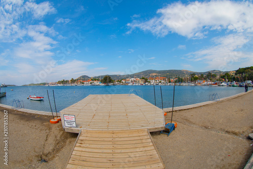 Slika na platnu Phocaea, believed to have been founded in the 11th century BC, has been an important center, especially in maritime activities and trade