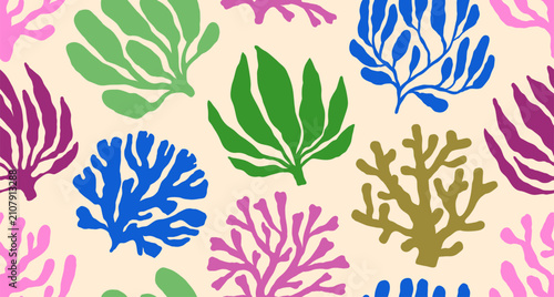 Corals, algae and seaweeds, seamless pattern design. Endless marine backgroun...