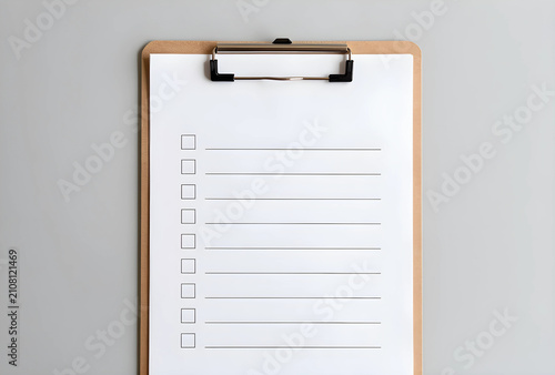 Blank checklist on a clipbo...