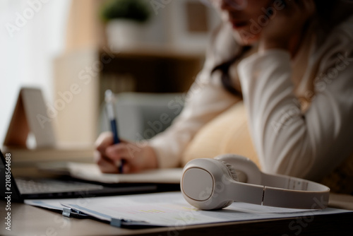 Fotografía Online learning and homework study concept