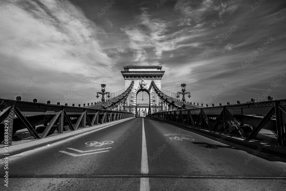 Fototapeta premium chain bridge budapest hungary
