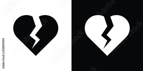 Bild auf Leinwand Broken heart icon thin symbol group. EPS10