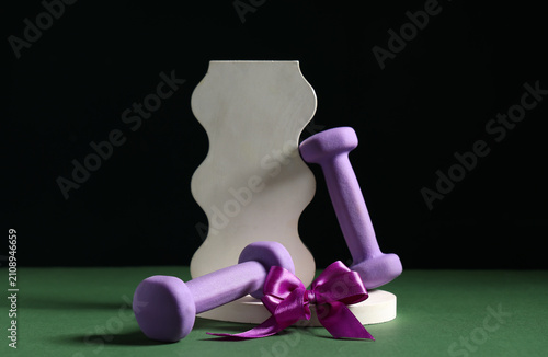 Decorative podiums with pur...