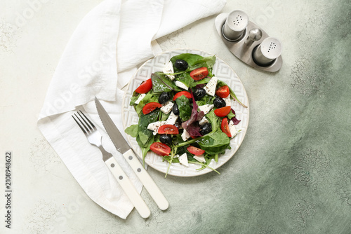 Plate with healthy vegetabl...