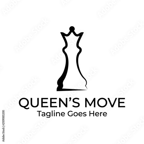 Bild auf Leinwand Elegant silhouette of a queen chess piece representing strategic movement